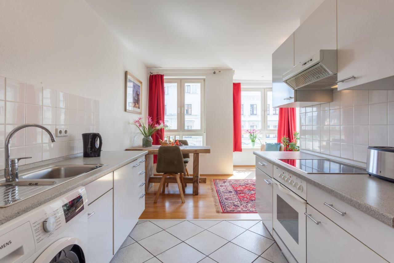 Schoenes Studio In Downtown Mitte Mit Balkon Berlin Eksteriør bilde