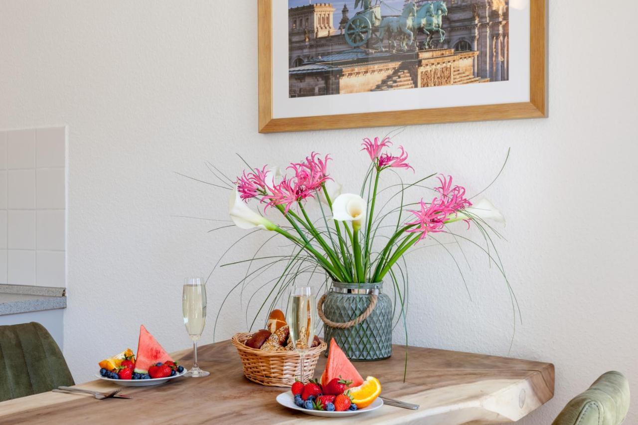 Schoenes Studio In Downtown Mitte Mit Balkon Berlin Eksteriør bilde